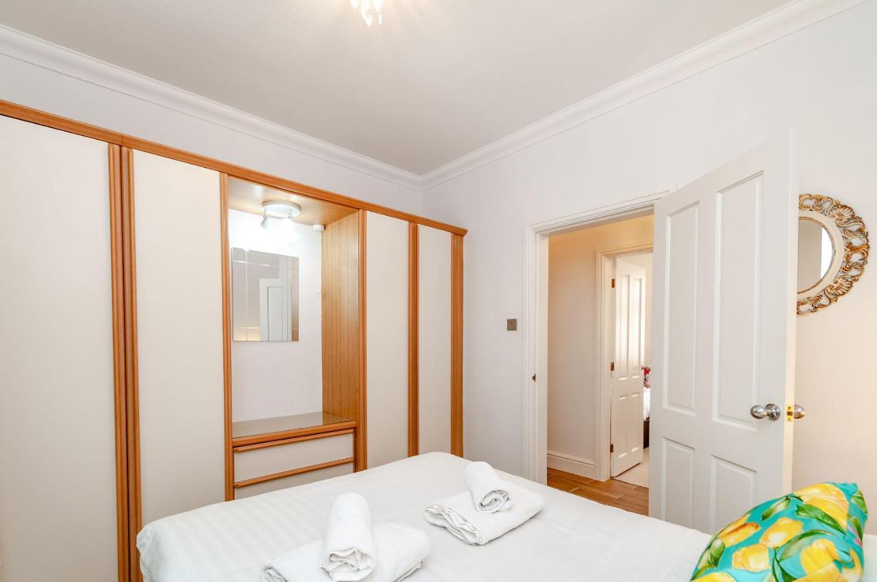 8 Kents Bank House Apartamento Grange-over-Sands Exterior foto