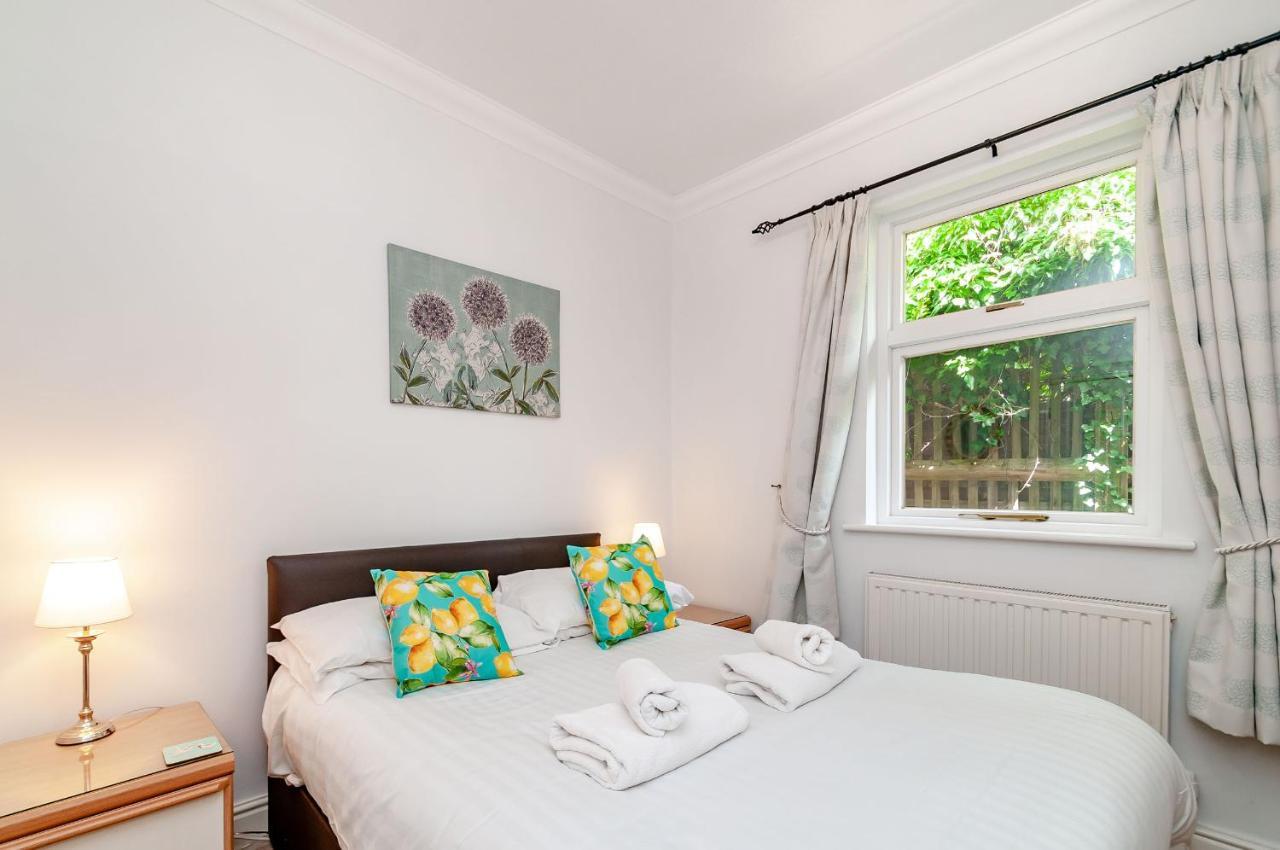 8 Kents Bank House Apartamento Grange-over-Sands Exterior foto