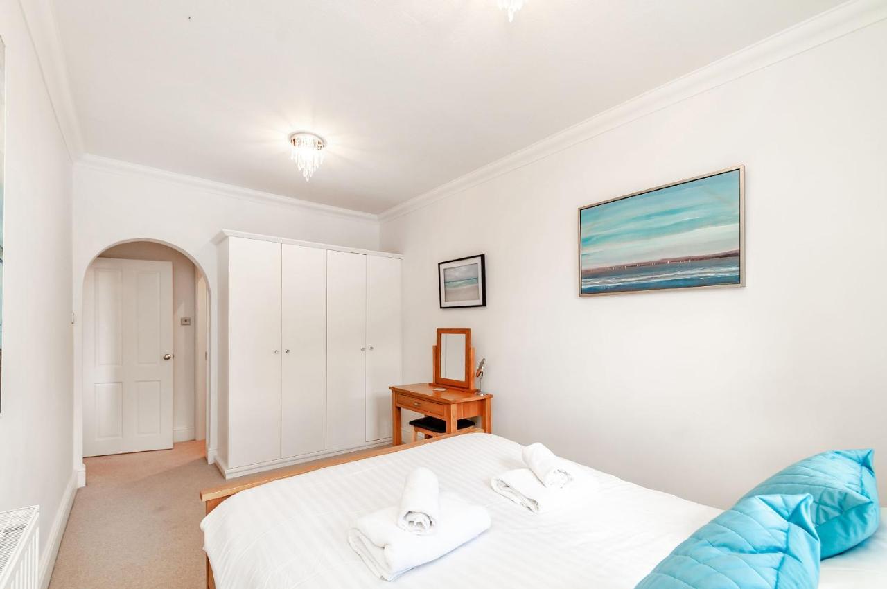 8 Kents Bank House Apartamento Grange-over-Sands Exterior foto